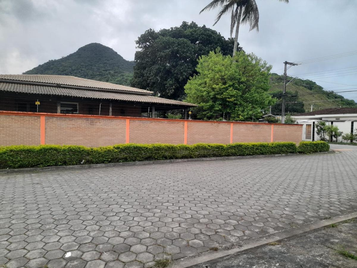 Hospedagem Economica Flor De Maria 卡拉瓜塔图巴 外观 照片